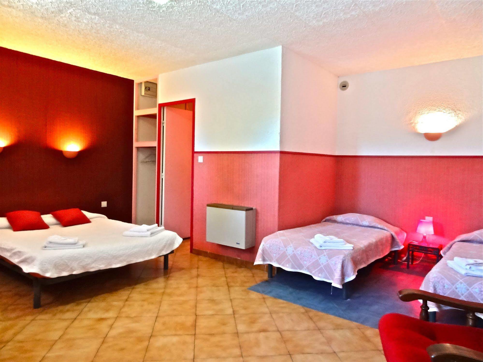 Hotel Le Clos la Verdière à Velaux Extérieur photo